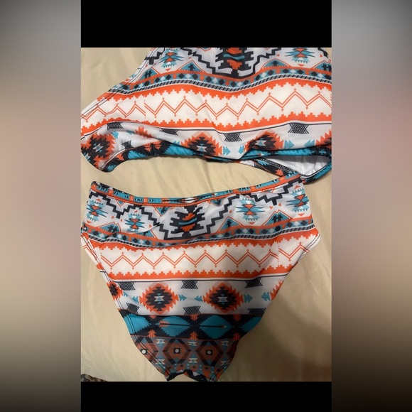 Bikini Set - Picture 3 of 5